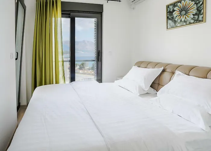 Budva Bay Breeze Apartments