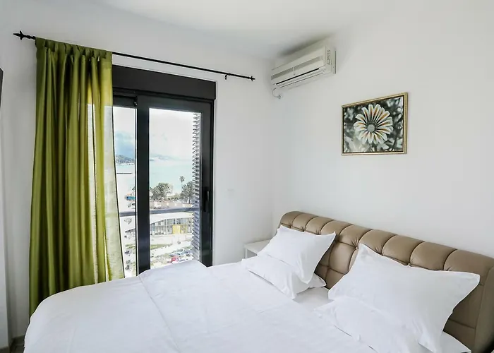 Budva Bay Breeze Apartments